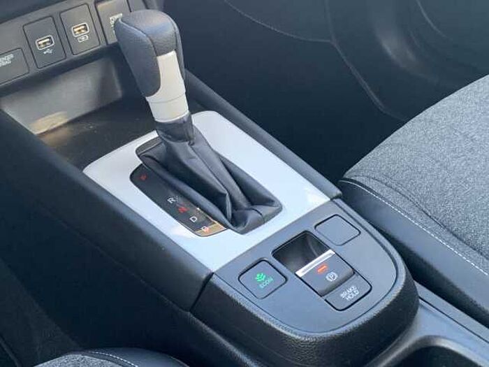 Honda Jazz 1.5 i-MMD Hybrid Elegance *ALLWETTERREIFEN*