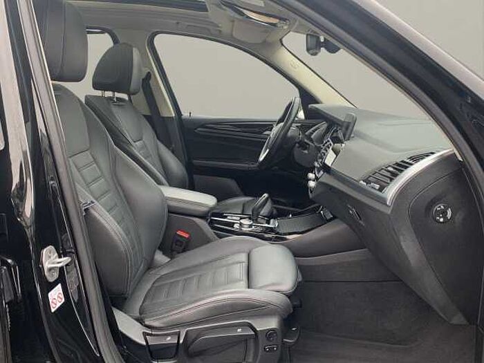 BMW X3 xDrive 20 d xLine AHK WINTERRÄDER PANO