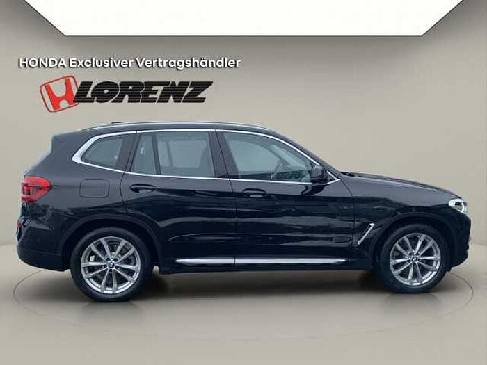 BMW X3 xDrive 20 d xLine AHK WINTERRÄDER PANO