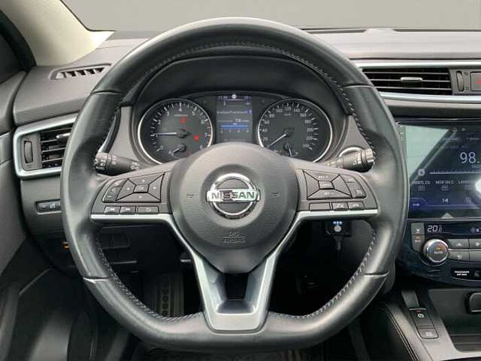 Nissan Qashqai 1.6 DIG-T N-Connecta 4x2 AHK