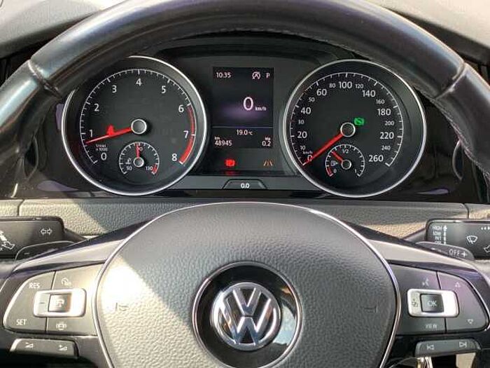 Volkswagen Golf VII Variant 1.5 TSI Highline AHK schwenkbar
