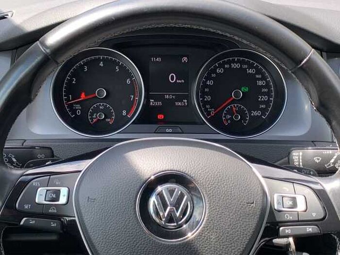 Volkswagen Golf VII 1.2 TSI DSG Lounge BMT Allwetterreifen