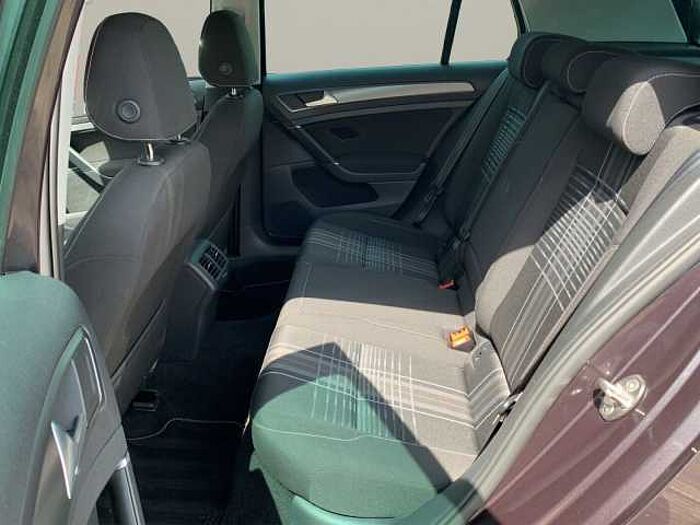 Volkswagen Golf VII 1.2 TSI DSG Lounge BMT Allwetterreifen