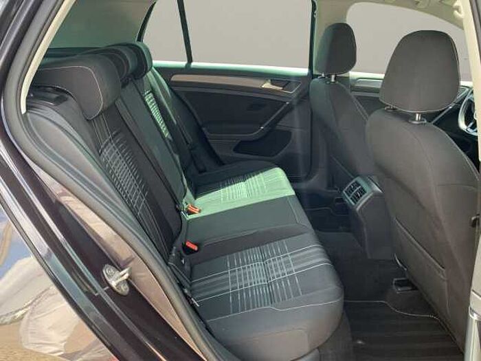 Volkswagen Golf VII 1.2 TSI DSG Lounge BMT Allwetterreifen