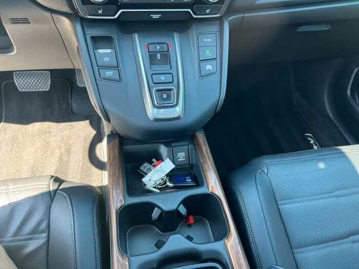 Honda CR-V 2.0 HYBRID 4WD Executive AHK WINTERRÄDER