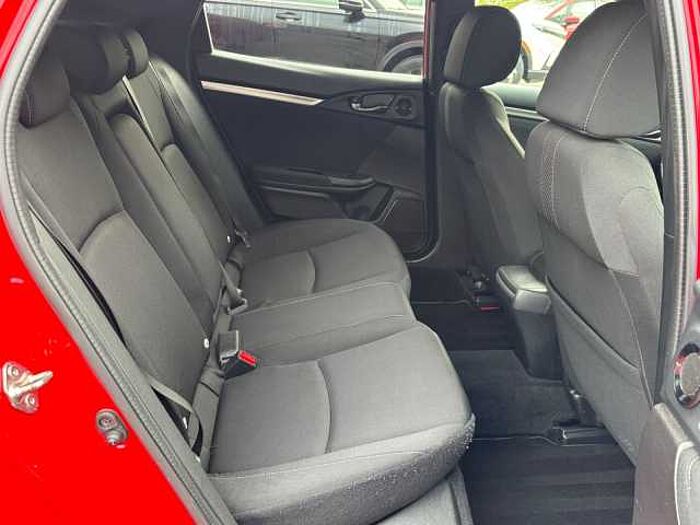 Honda Civic Lim. 5-trg. 1.0 Elegance ALLWETTER